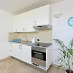 Legerova 33 Hotel Praag