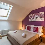 Legerova 33 Hotel