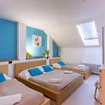 Legerova 33 Hotel