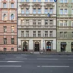 Legerova 33