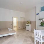 Legerova 33 Hotel 3*