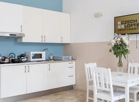 Legerova 33 Otel 3*