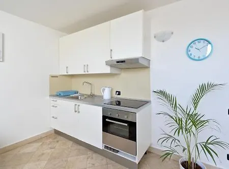 Legerova 33 Hotel Praag