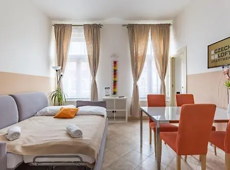 Otel Legerova 33 3*