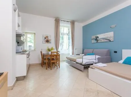 Legerova 33 Hotel Praag