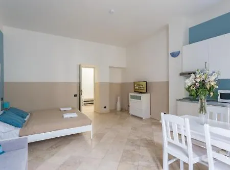 Legerova 33 Otel 3*