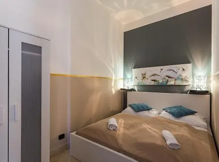 Otel Legerova 33 3*