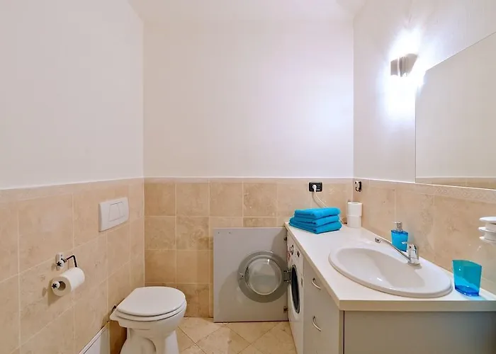 ホテル Legerova 33