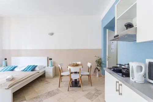 Legerova 33 ホテル