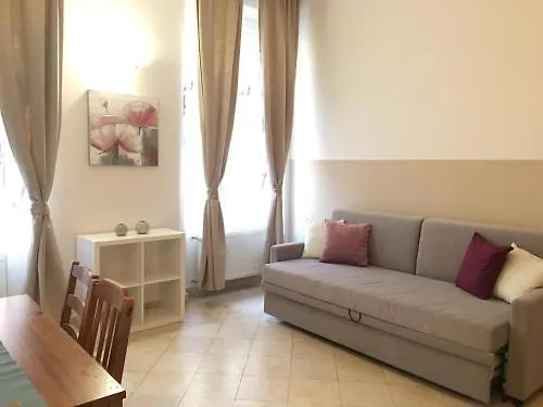 Legerova 33 3* プラハ