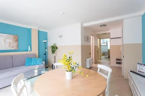 Legerova 33 ホテル