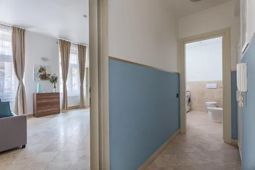 ホテル Legerova 33