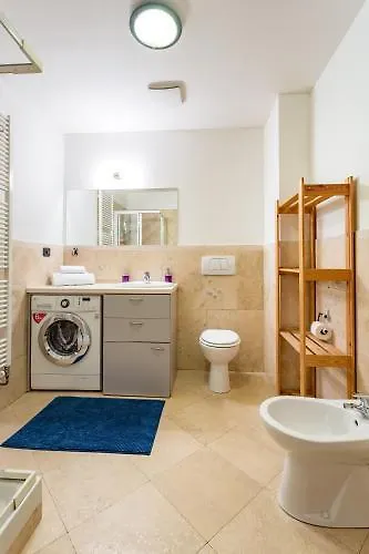 Legerova 33 ホテル 3*